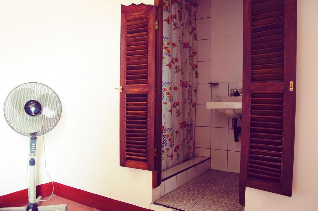 Hostal Sonati Leon Ngoại thất bức ảnh